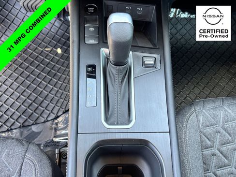 Certified 2025 Nissan Kicks SV AWD/4WD image 27