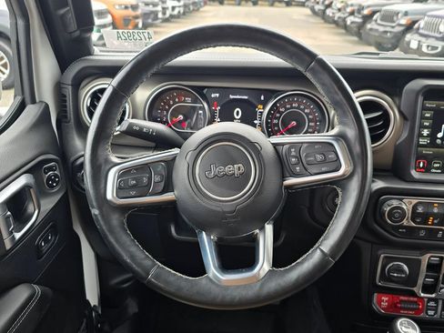 Used 2020 Jeep Gladiator Rubicon AWD/4WD image 18