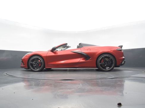 Used 2021 Chevrolet Corvette Stingray Premium Conv w/ Z51 Performance Package image 39