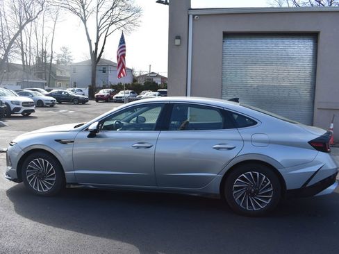 Used 2025 Hyundai Sonata SEL FWD image 9