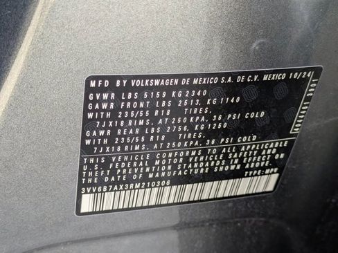 Used 2024 Volkswagen Tiguan Wolfsburg Edition image 29