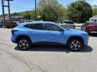 Used 2024 Chevrolet Trax RS w/ Driver Confidence Package FWD video 2