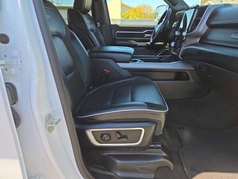 Used 2023 RAM 1500 Laramie AWD/4WD image 22