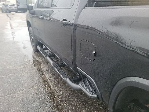 Used 2023 Chevrolet Silverado 2500 LT w/ Midnight Edition image 16