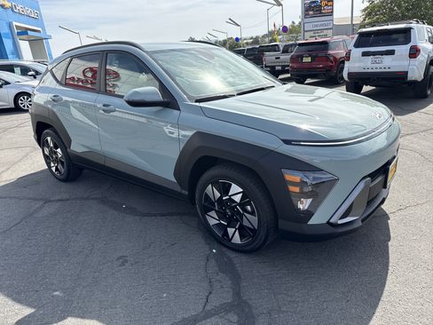 Used 2024 Hyundai Kona SEL FWD image 9
