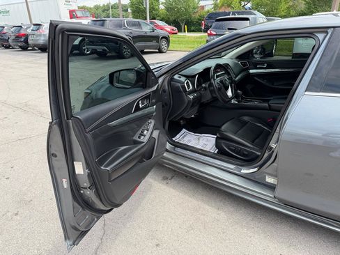 Used 2020 Nissan Maxima 3.5 SV w/ Floor Mat Group FWD image 13