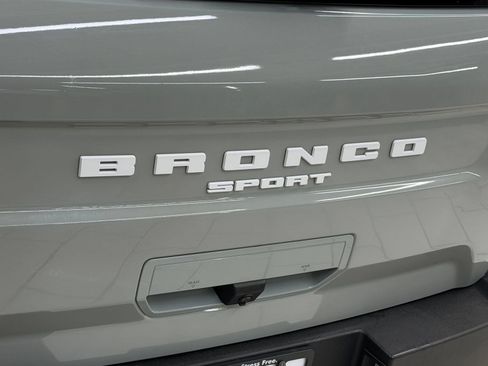 Used 2022 Ford Bronco Sport Outer Banks w/ Tech Package AWD/4WD image 35