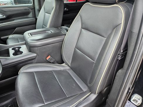 Used 2024 GMC Yukon SLT AWD/4WD image 21