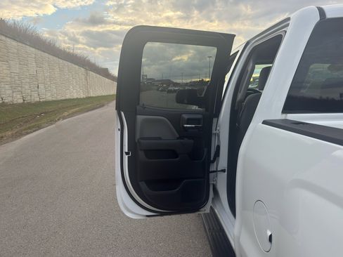 Used 2016 Chevrolet Silverado 1500 Custom w/ Trailering Package image 38