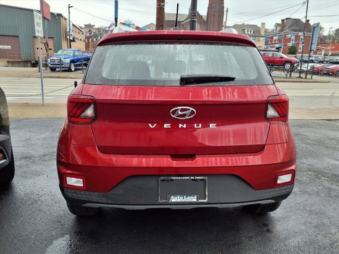 New 2026 Hyundai Venue SEL image 4