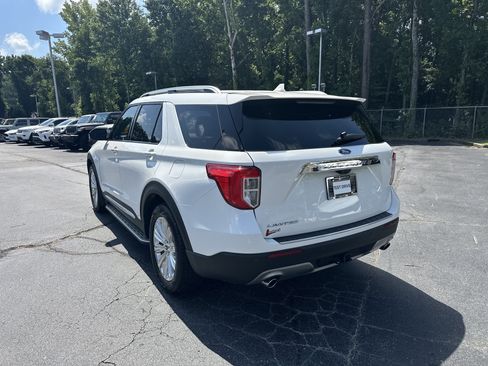 Used 2021 Ford Explorer Limited w/ Equipment Group 301A RWD image 7