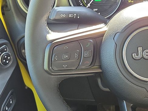 Used 2023 Jeep Wrangler Unlimited AWD/4WD image 20