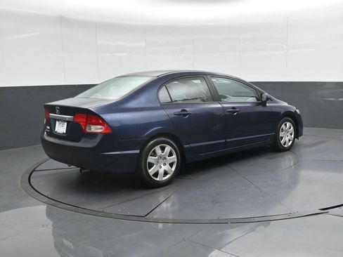 Used 2010 Honda Civic LX image 2
