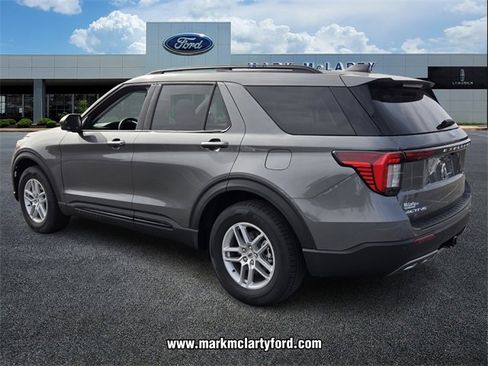 New 2026 Ford Explorer Active w/ Active Comfort Package image 3