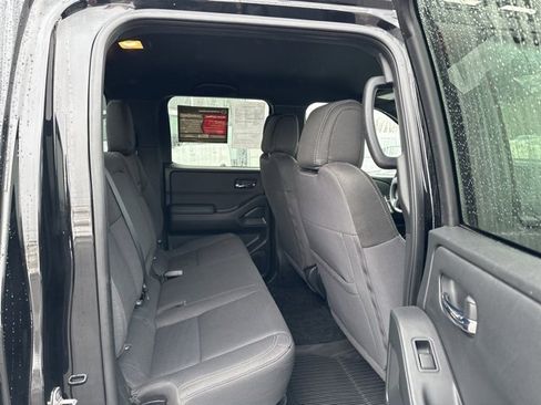 Certified 2023 Nissan Frontier SV w/ Midnight Edition Package image 17