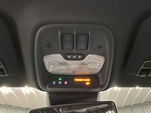 Used 2024 GMC Canyon AT4X image 34