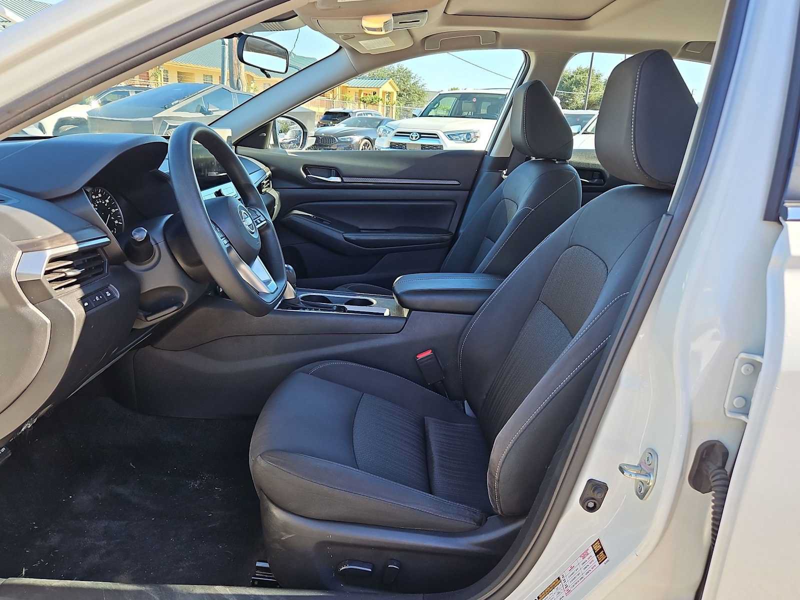 Used 2025 Nissan Altima 2.5 SV w/ SV Special Edition Package FWD image 12