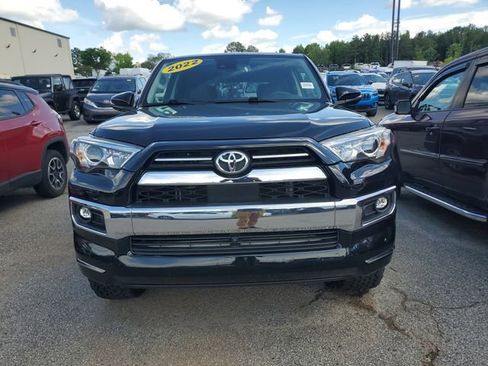 Used 2022 Toyota 4Runner Limited RWD image 2