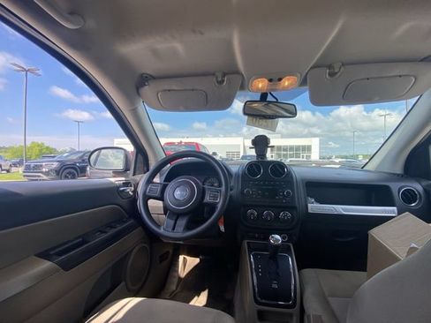 Used 2014 Jeep Compass Sport w/ Power Value Group AWD/4WD image 5