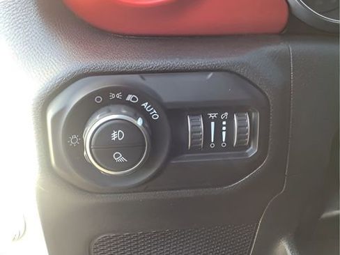 Certified 2022 Jeep Gladiator Rubicon w/ Dual Top Group image 17