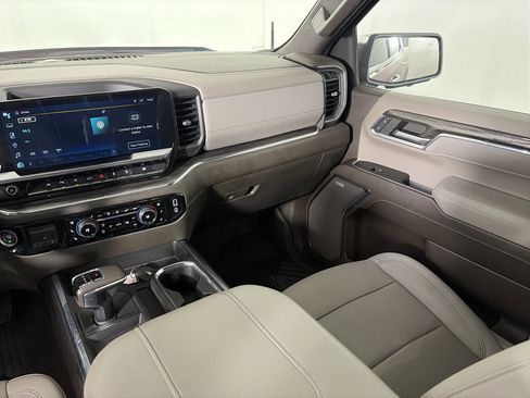 Used 2023 Chevrolet Silverado 1500 LTZ image 37