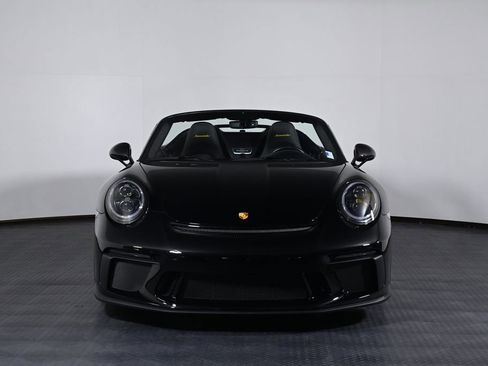 Certified 2019 Porsche 911 Speedster RWD image 10