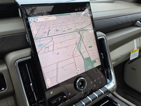 New 2026 GMC Yukon XL Denali w/ Denali Reserve Package image 97