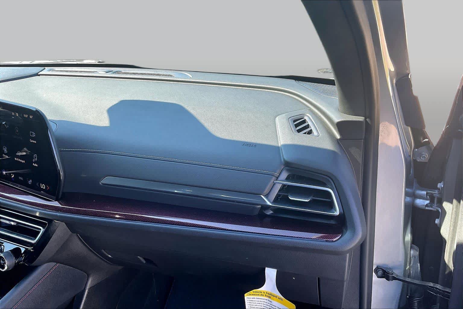 Used 2024 Chevrolet Traverse Z71 w/ LPO, Floor Liner Package AWD/4WD image 19