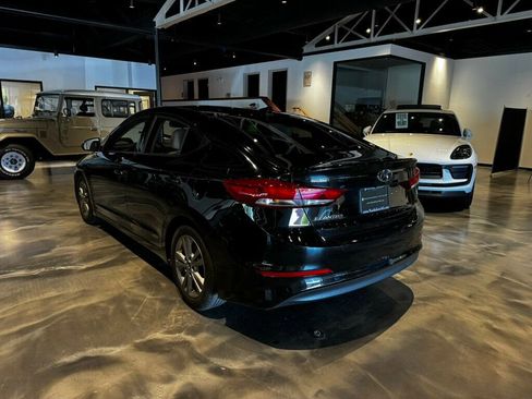 Used 2018 Hyundai Elantra Value Edition FWD image 3