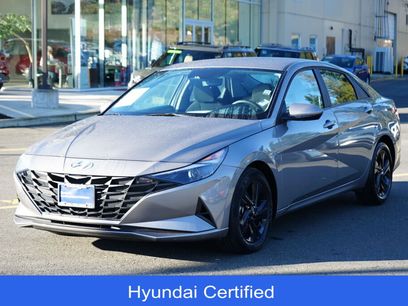 Certified 2023 Hyundai Elantra SEL w/ Preferred Accessory Package