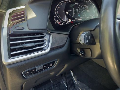 Used 2021 BMW X5 xDrive45e image 14