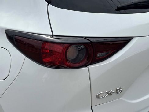 Used 2020 MAZDA CX-5 Touring image 11