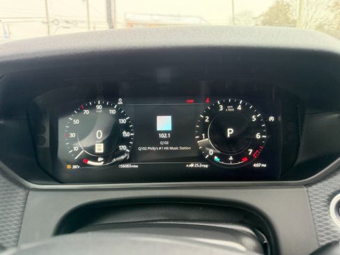 Used 2023 Land Rover Range Rover Velar S image 12