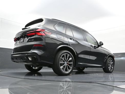 Used 2026 BMW X5 xDrive40i w/ M Sport Package image 29