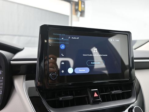 Certified 2025 Toyota Corolla LE image 12