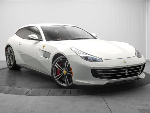 Used 2019 Ferrari GTC4Lusso AWD/4WD image 1