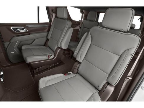 Used 2022 GMC Yukon SLT w/ SLT Premium Package AWD/4WD image 8