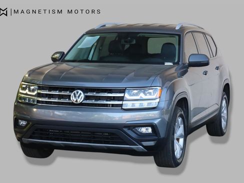 Used 2019 Volkswagen Atlas SE w/ Towing Package image 6