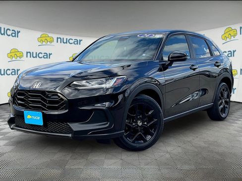 Used 2024 Honda HR-V Sport image 3