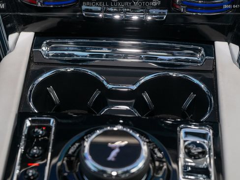 Used 2022 Rolls-Royce Cullinan AWD/4WD image 36