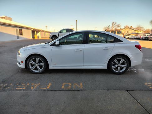 Used 2012 Chevrolet Cruze LT w/ RS Package image 4