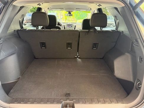 Used 2024 Chevrolet Equinox LT FWD image 15