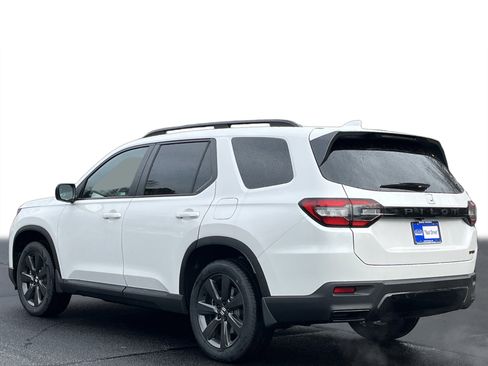 New 2026 Honda Pilot Sport image 21