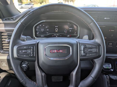 Used 2024 GMC Sierra 1500 AT4 w/ Technology Package image 19