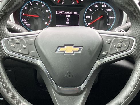 Used 2022 Chevrolet Malibu LS FWD image 18