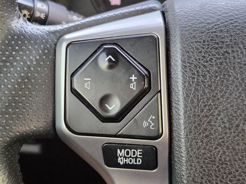 Used 2020 Toyota 4Runner SR5 Premium w/ Moonroof Package RWD image 28