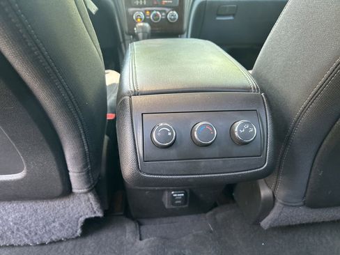 Used 2015 Chevrolet Traverse LT AWD/4WD image 29