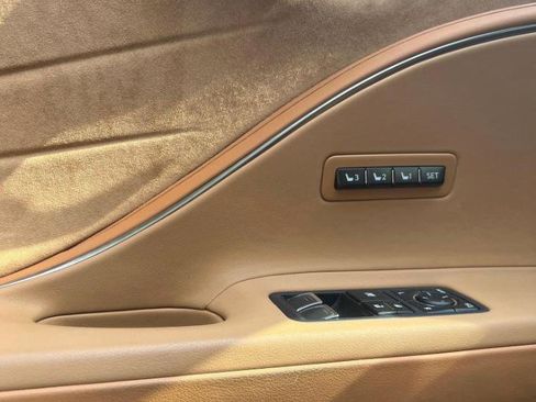 Used 2021 Lexus LC 500 Coupe w/ Performance Package RWD image 38