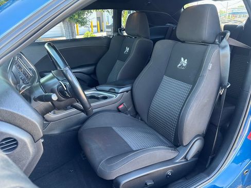 Used 2021 Dodge Challenger R/T Scat Pack RWD image 19