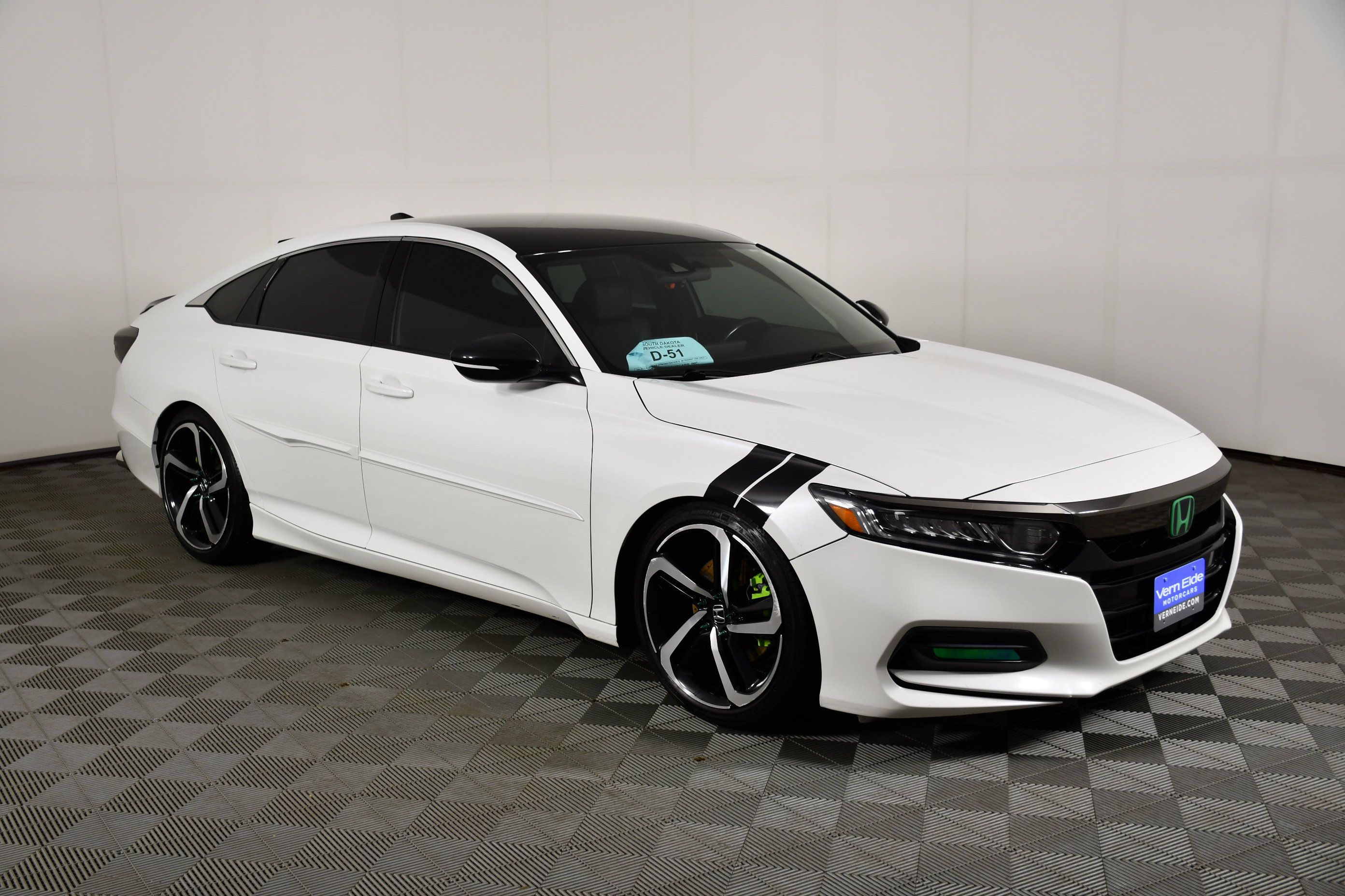 Used 2018 Honda Accord Sport image 4